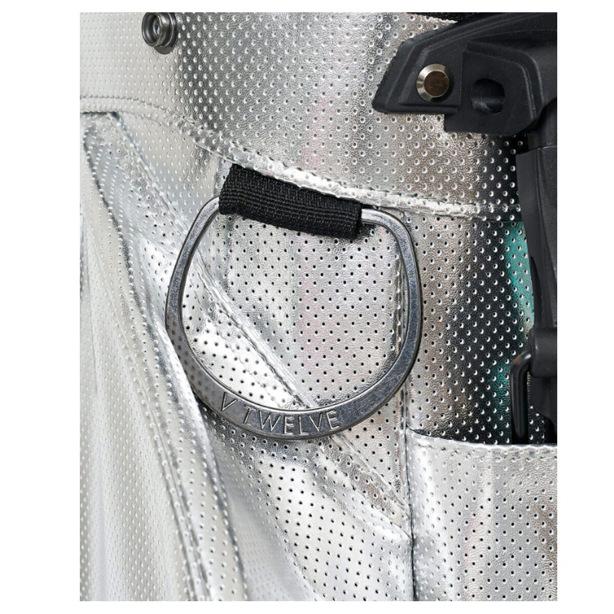 V122026年春夏モデルユニセックスPERFORATECBスタンドキャディバッグ9型ネームプレート刻印付属刻印不可V122610-CB01【26SS】