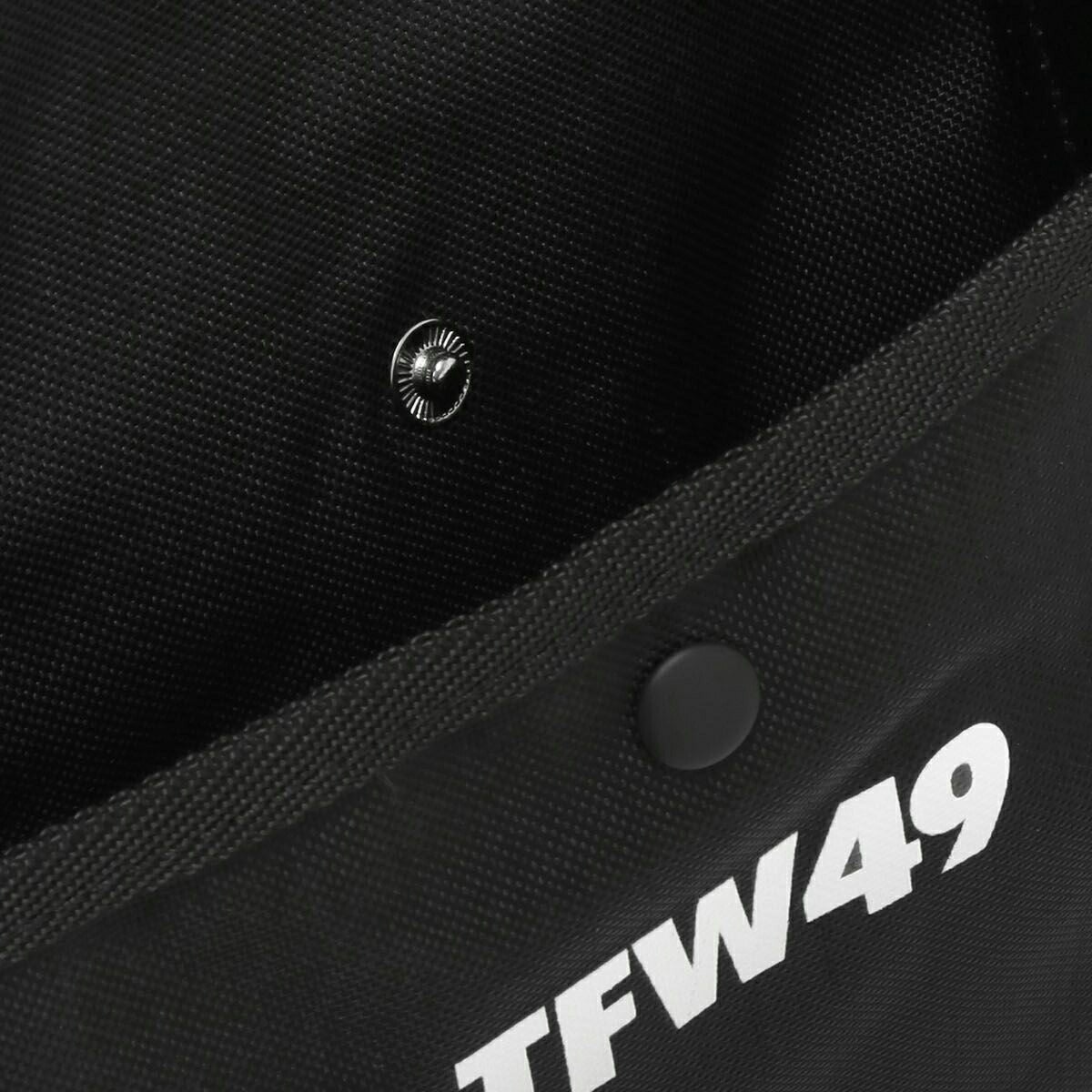 ★12月限定★【全品対象！エントリーでポイント3倍！】TFW492025年秋冬モデルユニセックスNYLONTOTEBAGトートバッグT132510019【25】