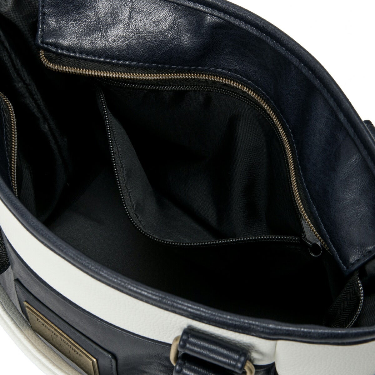 トミーヒルフィガーユニセックスクラシックラウンドバッグ23cm×13cm×22cmラウンドバッグクラシックTHMG6FT3【26FW】